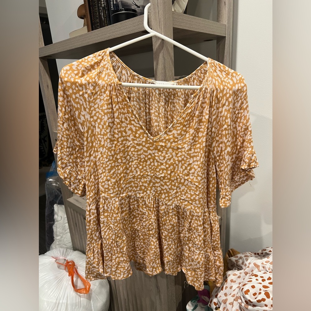 ☂️Gold with light pink spot top